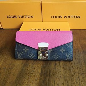 Dompet LV Metis A