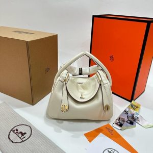 Hermes Lindy Togo Size 26 cm White