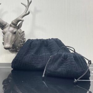 Bottega Venetta Pouch Bag sz small PO Black