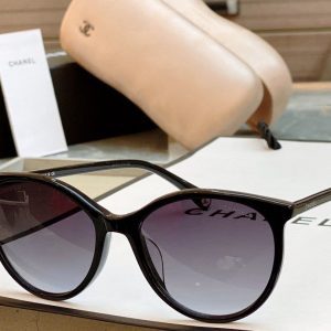 Sunglass chanel Black PO