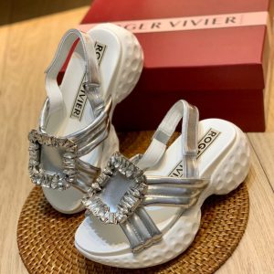 ROGER VIVIER ViV Run Light Strass Buckle Crystal Sandals  Gold