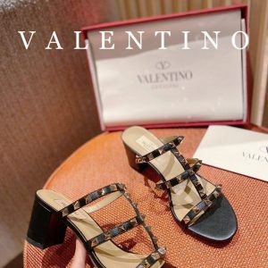 Valentino Sendal Rockstude Block Heels 6cm PO Black