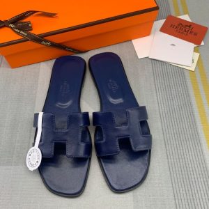 Sendal Hermes Oran Swift Leather PO Navy
