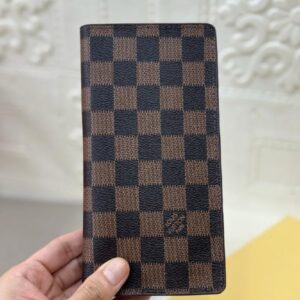 Wallet Bifold Coach dan LV A