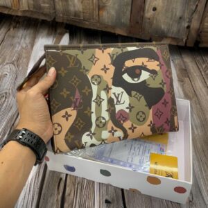 LV TOILETRY NOSE 