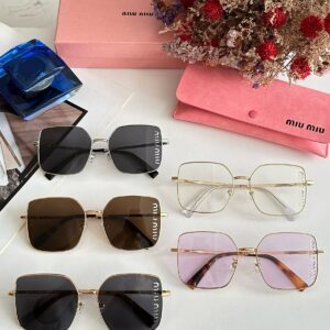 Sunglass Miu Miu VVIP Top Mirror