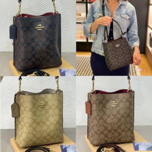 Coach Town Bucket Bag include BOX 😍