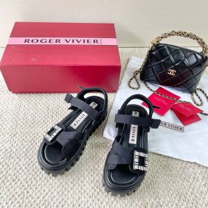 Roger Vivier Wedges