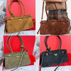 Prada Bonnie Tote 🤎