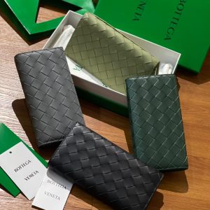 BOTTEGA VENETA Long Wallet ✨