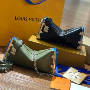 LV Slim Trunk in Leather Bag “RUN AWAY EDITION” ✨🤍