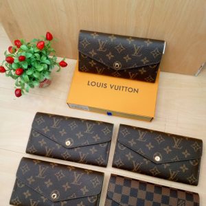 Dompet LV Sarah Wallet Monogram 🤎✨