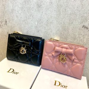 Dior Dahlia Wallet 💗✨