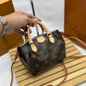 LV Turenne Nano