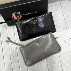 Prada Pouch Leather 🤍✨