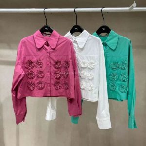 Kemeja Vogue